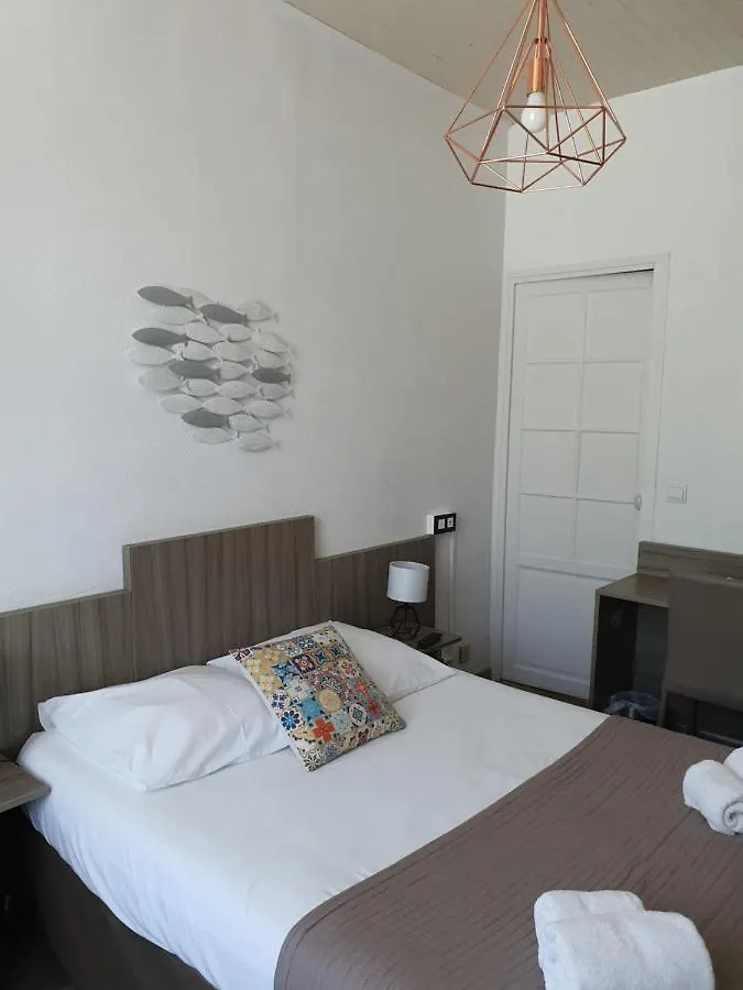 קסטלאנטה Ma Petite Auberge מלון