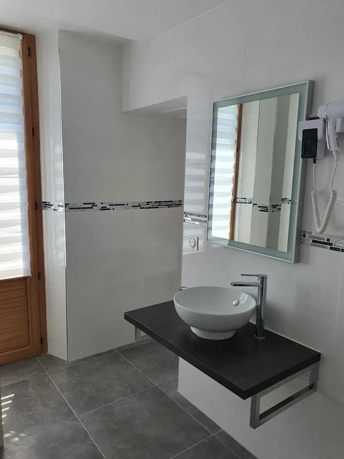 קסטלאנטה Ma Petite Auberge מלון